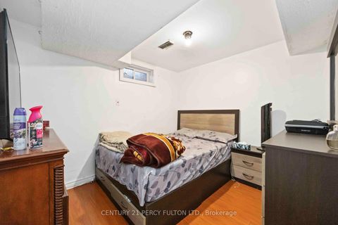 Photo 15 at 17 Woodsview Avenue, Clairville, Toronto