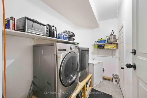 Photo 16 at 17 Woodsview Avenue, Clairville, Toronto