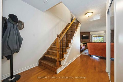 Photo 17 at 17 Woodsview Avenue, Clairville, Toronto
