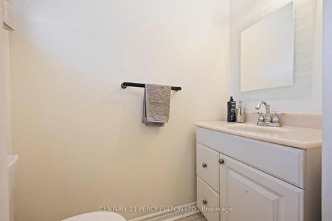 Photo 26 at 17 Woodsview Avenue, Clairville, Toronto