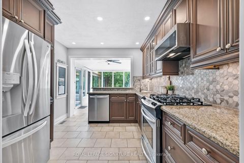 Photo 12 at 21 Page Avenue, Bayview Village, Toronto