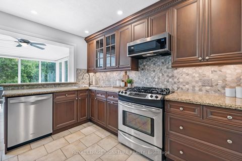 Photo 13 at 21 Page Avenue, Bayview Village, Toronto