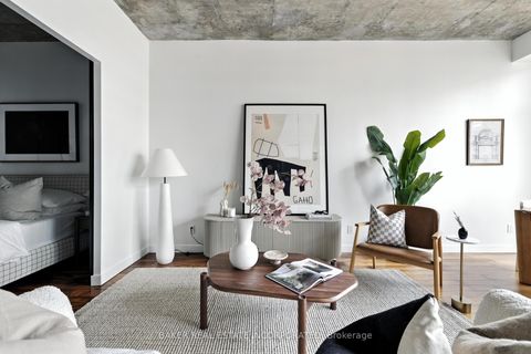 Photo 3 at 601 - 23 Brant Street, Waterfront Communities C1, Toronto