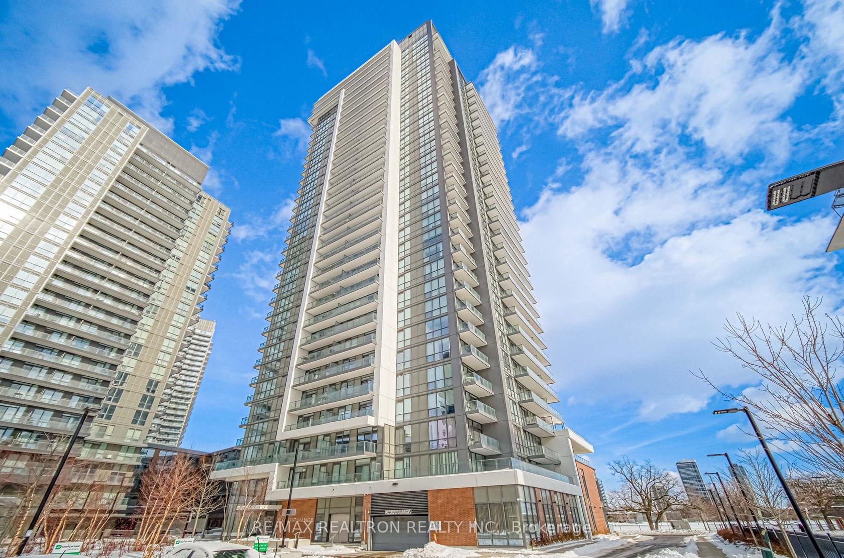 317 - 32 Forest Manor Road, Henry Farm, Toronto 