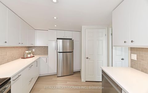 Photo 10 at 1605 - 40 Richview Road, Humber Heights, Toronto