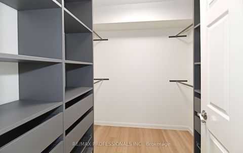 Photo 13 at 1605 - 40 Richview Road, Humber Heights, Toronto