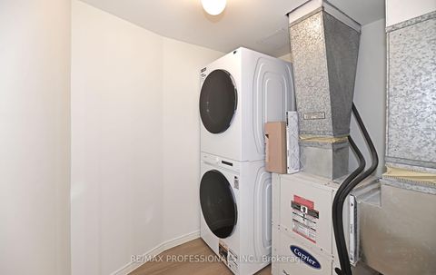 Photo 16 at 1605 - 40 Richview Road, Humber Heights, Toronto