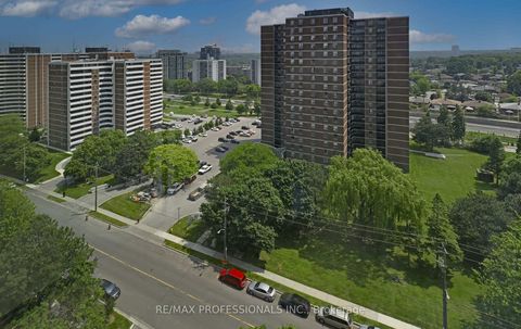 Photo 18 at 1605 - 40 Richview Road, Humber Heights, Toronto