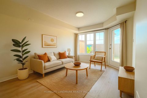 Photo 2 at 17 - 13 Eaton Park Lane, L'Amoreaux, Toronto