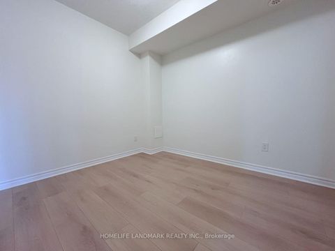 Photo 11 at 17 - 13 Eaton Park Lane, L'Amoreaux, Toronto