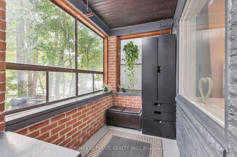 Photo 6 at 315 Cedarvale Avenue, Lumsden, Toronto