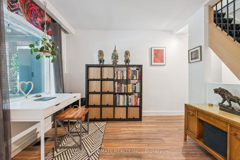 Photo 9 at 315 Cedarvale Avenue, Lumsden, Toronto