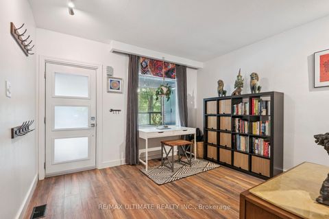 Photo 10 at 315 Cedarvale Avenue, Lumsden, Toronto