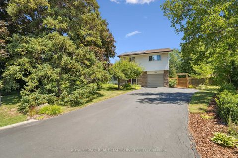 Photo 1 at 1324 Elgin Crescent, FA Falgarwood, Oakville