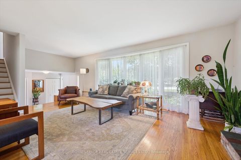 Photo 5 at 1324 Elgin Crescent, FA Falgarwood, Oakville