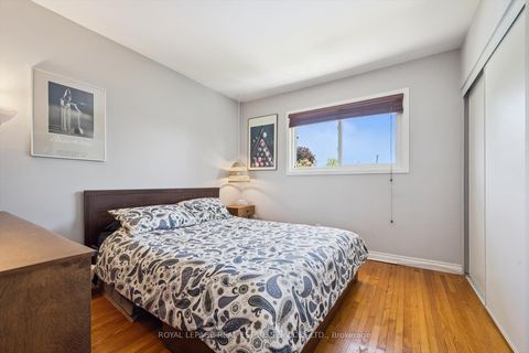 Photo 20 at 1324 Elgin Crescent, FA Falgarwood, Oakville