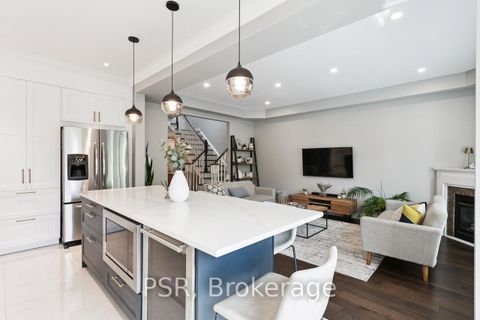Photo 14 at 2136 Redstone Crescent, WM Westmount, Oakville