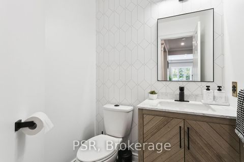 Photo 18 at 2136 Redstone Crescent, WM Westmount, Oakville
