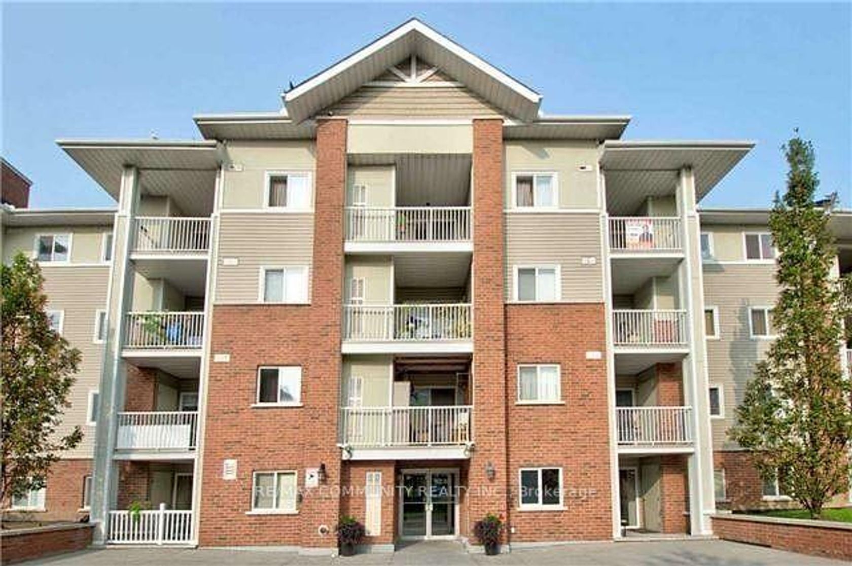 414 - 5235 Finch Avenue E, Agincourt North, Toronto by Loree Meneguzzi Real Estate 414 - 5235 Finch Avenue E, Agincourt North, Toronto