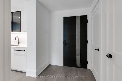 Photo 5 at 205 - 355 Bedford Park Avenue, Nortown, Toronto