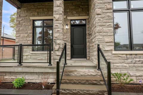 Photo 1 at 2091 BRIDGE Road, WO West, Oakville