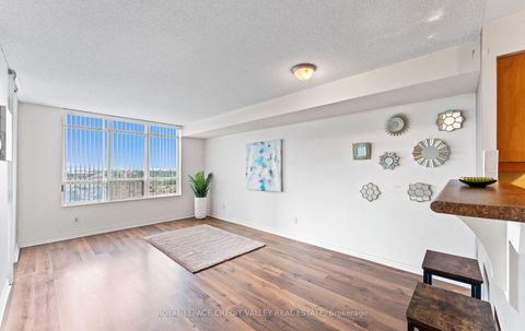Photo 13 at 2023 - 700 Humberwood Boulevard SE, Clairville, Toronto
