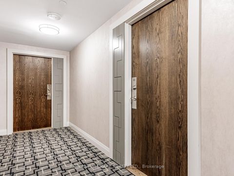 Photo 3 at 322 - 99 Eagle Rock Way, Maple, Vaughan