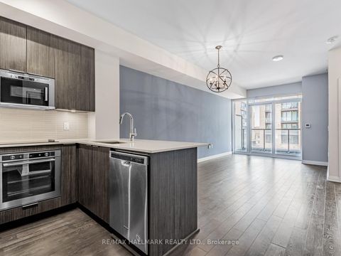 Photo 8 at 322 - 99 Eagle Rock Way, Maple, Vaughan