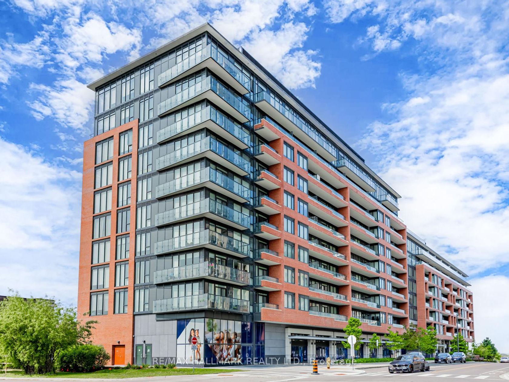 322 - 99 Eagle Rock Way, Maple, Vaughan 