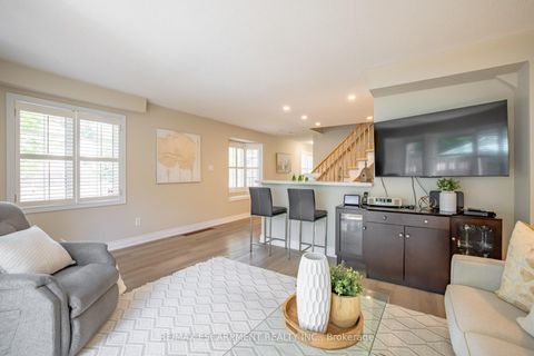 Photo 12 at 11 - 1050 Grand Boulevard, FA Falgarwood, Oakville