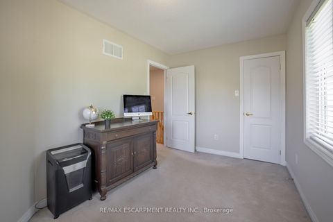 Photo 24 at 11 - 1050 Grand Boulevard, FA Falgarwood, Oakville