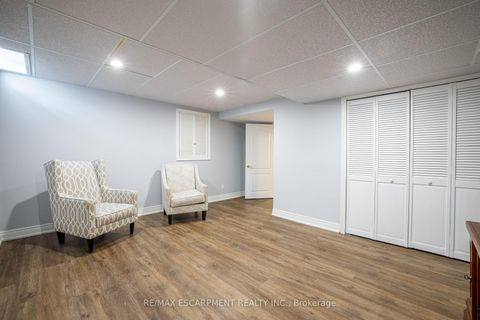 Photo 27 at 11 - 1050 Grand Boulevard, FA Falgarwood, Oakville