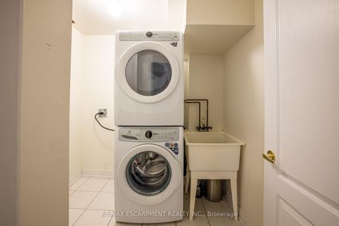 Photo 29 at 11 - 1050 Grand Boulevard, FA Falgarwood, Oakville