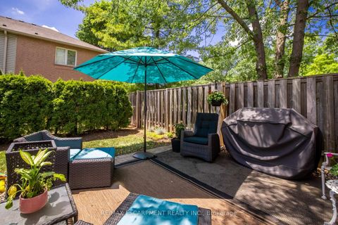 Photo 32 at 11 - 1050 Grand Boulevard, FA Falgarwood, Oakville