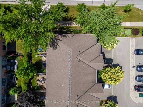 Photo 33 at 11 - 1050 Grand Boulevard, FA Falgarwood, Oakville