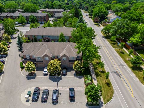 Photo 39 at 11 - 1050 Grand Boulevard, FA Falgarwood, Oakville