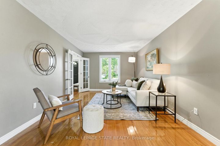 Photo 7 at 286 LLOYMINN Avenue, Ancaster, Hamilton