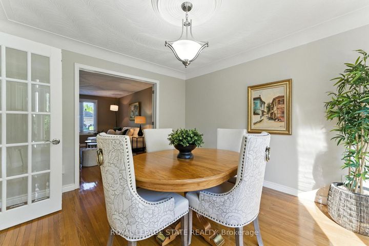 Photo 9 at 286 LLOYMINN Avenue, Ancaster, Hamilton