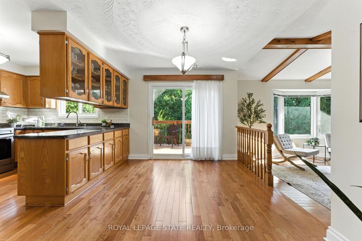 Photo 14 at 286 LLOYMINN Avenue, Ancaster, Hamilton