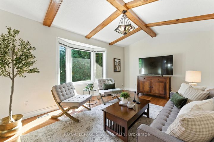 Photo 16 at 286 LLOYMINN Avenue, Ancaster, Hamilton