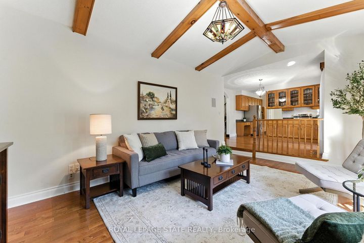 Photo 18 at 286 LLOYMINN Avenue, Ancaster, Hamilton