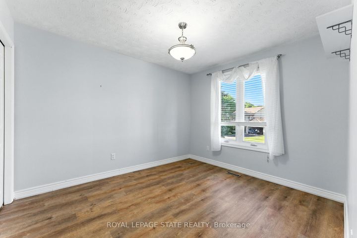 Photo 27 at 286 LLOYMINN Avenue, Ancaster, Hamilton