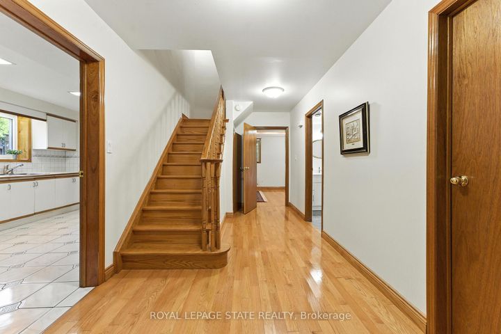 Photo 29 at 286 LLOYMINN Avenue, Ancaster, Hamilton