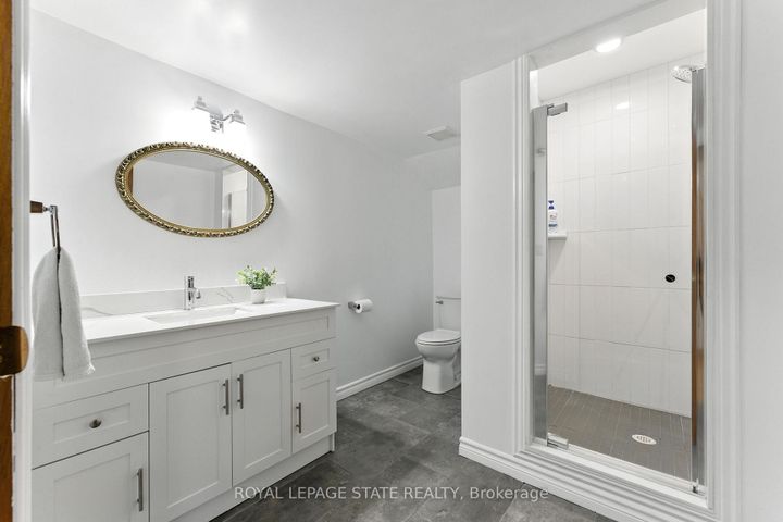 Photo 40 at 286 LLOYMINN Avenue, Ancaster, Hamilton