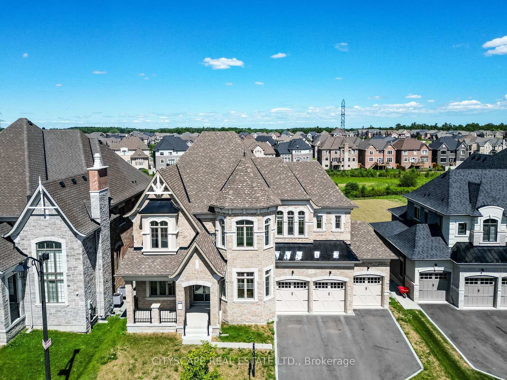 51 Enclave Court, Kleinburg, Vaughan by Loree Meneguzzi Real Estate 51 Enclave Court, Kleinburg, Vaughan