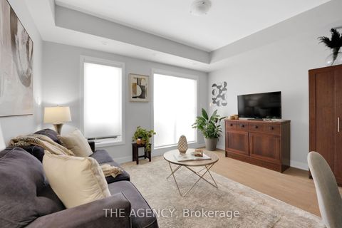 Photo 2 at 14 - 39 John Perkins Bull Drive, CFB, Toronto