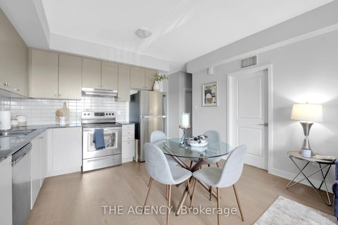 Photo 5 at 14 - 39 John Perkins Bull Drive, CFB, Toronto