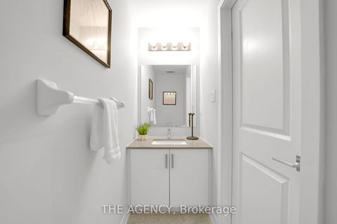 Photo 7 at 14 - 39 John Perkins Bull Drive, CFB, Toronto