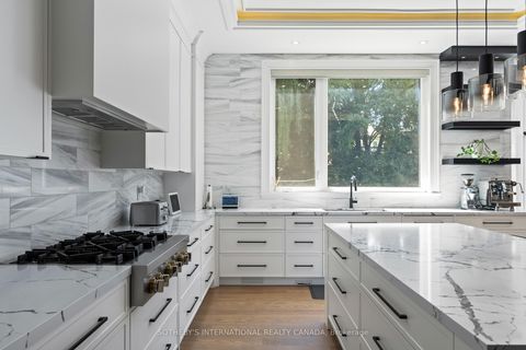 Photo 17 at 71 Yorkview Drive, Willowdale West, Toronto
