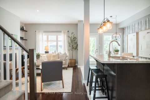 Photo 4 at 2377 Stone Glen Crescent, WM Westmount, Oakville